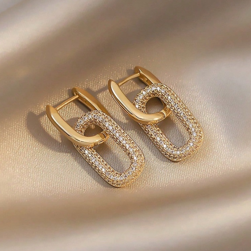 Cubic Zirconia Gold Link Hoop Earrings - Picture 1 of 6
